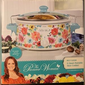 The Pioneer Woman 6 Quart Portable Slow Cooker